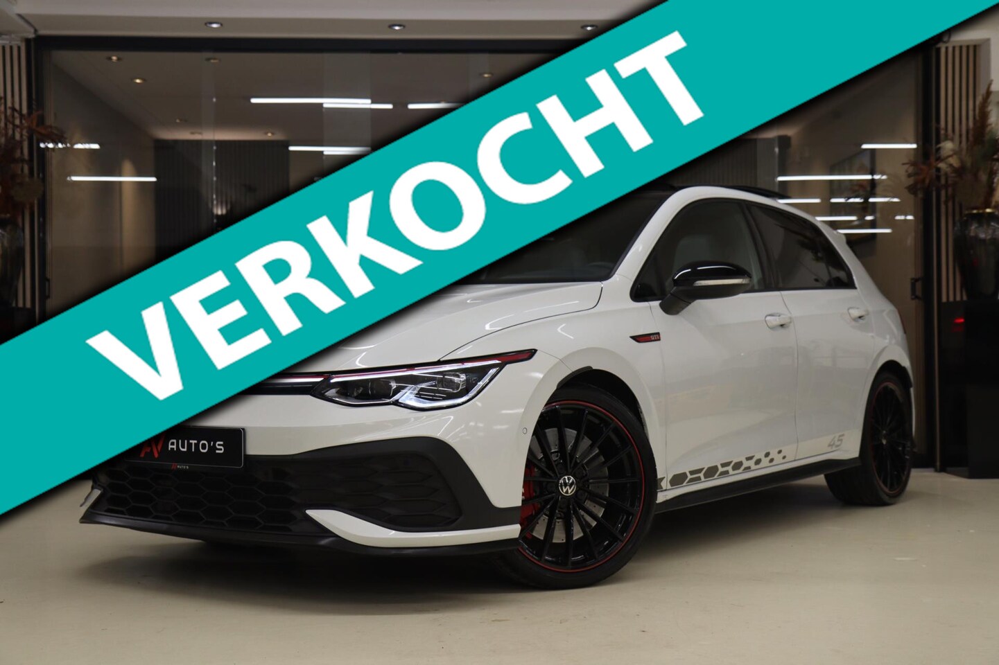 Volkswagen Golf - 2.0 TSI GTI CLUBSPORT 45 JAHRE /PANO/AKRA/IQ-LIGHT/NURBURGRING//VOLL - AutoWereld.nl