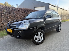 Hyundai Tucson - 2.0i Active / AIRCO / CRUISE / 138dkm