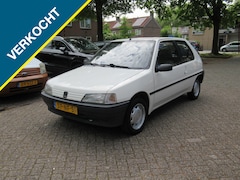 Peugeot 106 - 1.1 XN Trophy NW Distributieset+Gr. Beurt+APK UNIEK OLDTIMER