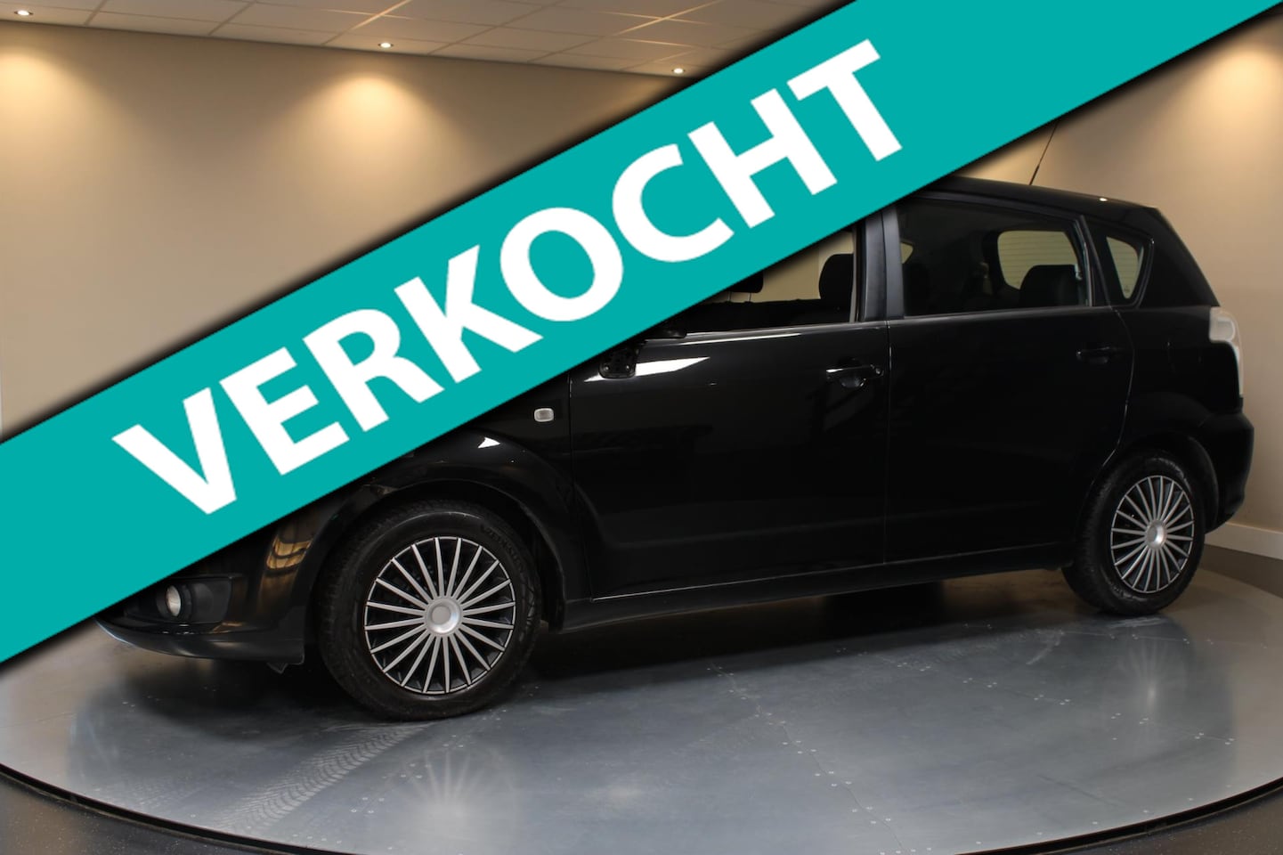 Toyota Verso - 1.8 VVT-i Sol 7p. *Automaat!* 7 Persoons|Climate|Cruise|NAP - AutoWereld.nl