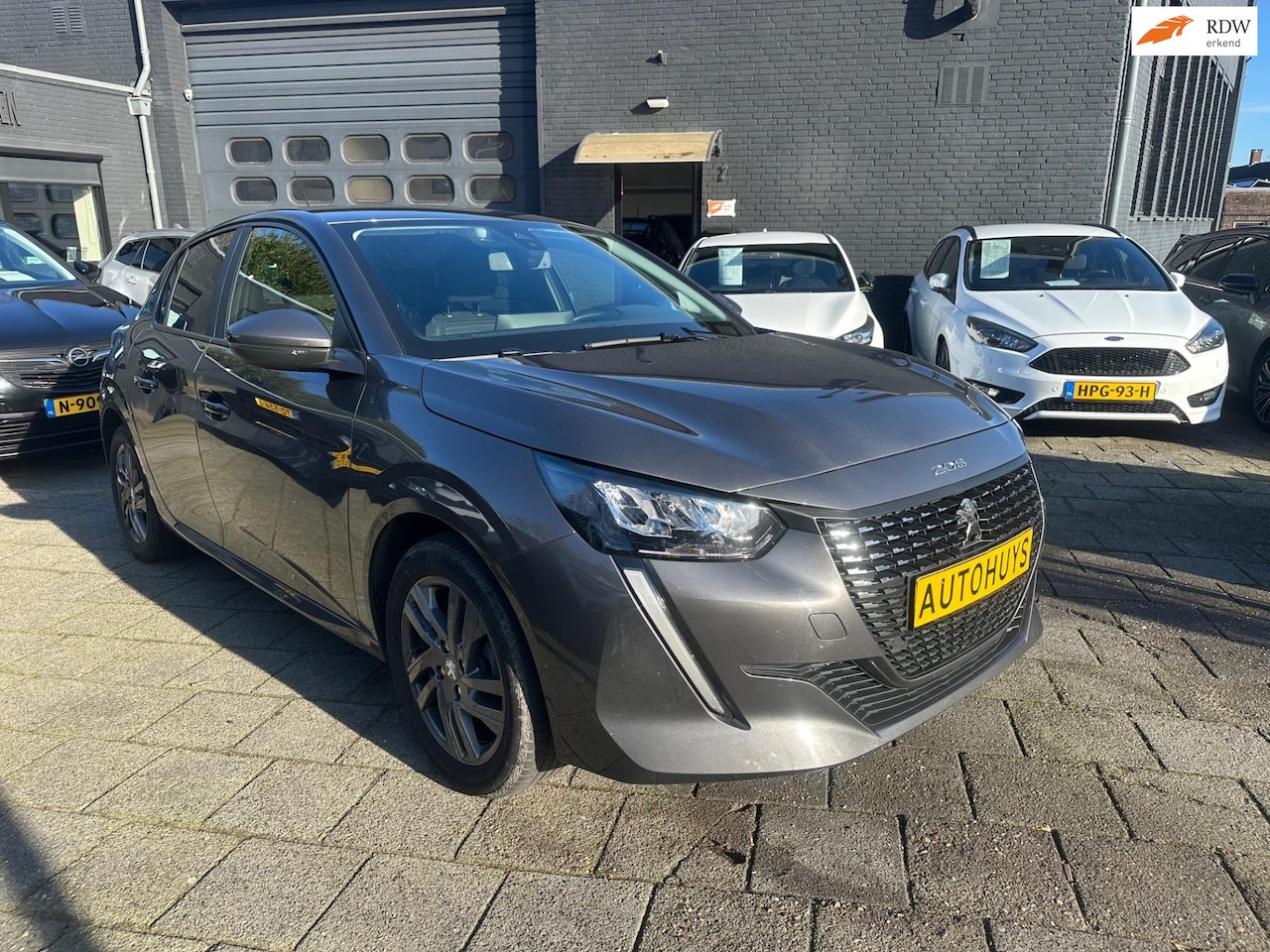 Peugeot 208 - 1.2 PT (101pk) Style! Aut! Navi! Airco! - AutoWereld.nl