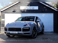 Porsche Cayenne Coupé - 3.0 E-Hybrid-Lightweight-Sportuitlaat-Luchtvering-Carbon