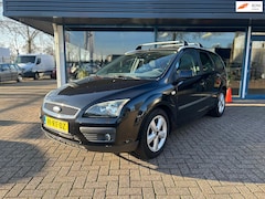 Ford Focus Wagon - 1.6-16V Futura|Nieuwe APK|Trekhaak|Airco|Cruise control