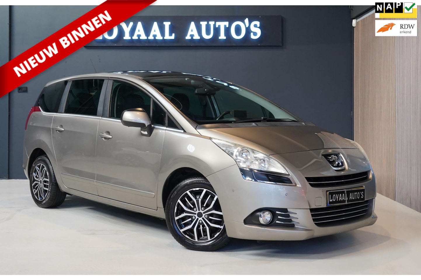 Peugeot 5008 - 1.6 VTi ST 7p. | AIRCO | CRUISE | PDC. - AutoWereld.nl
