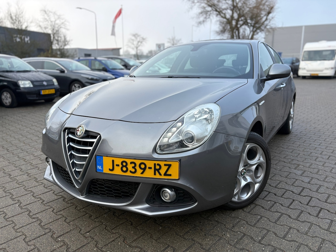 Alfa Romeo Giulietta - 1.4 T Distinctive 1.4 T Distinctive (RIJKLAARPRIJS/BOVAG) - AutoWereld.nl