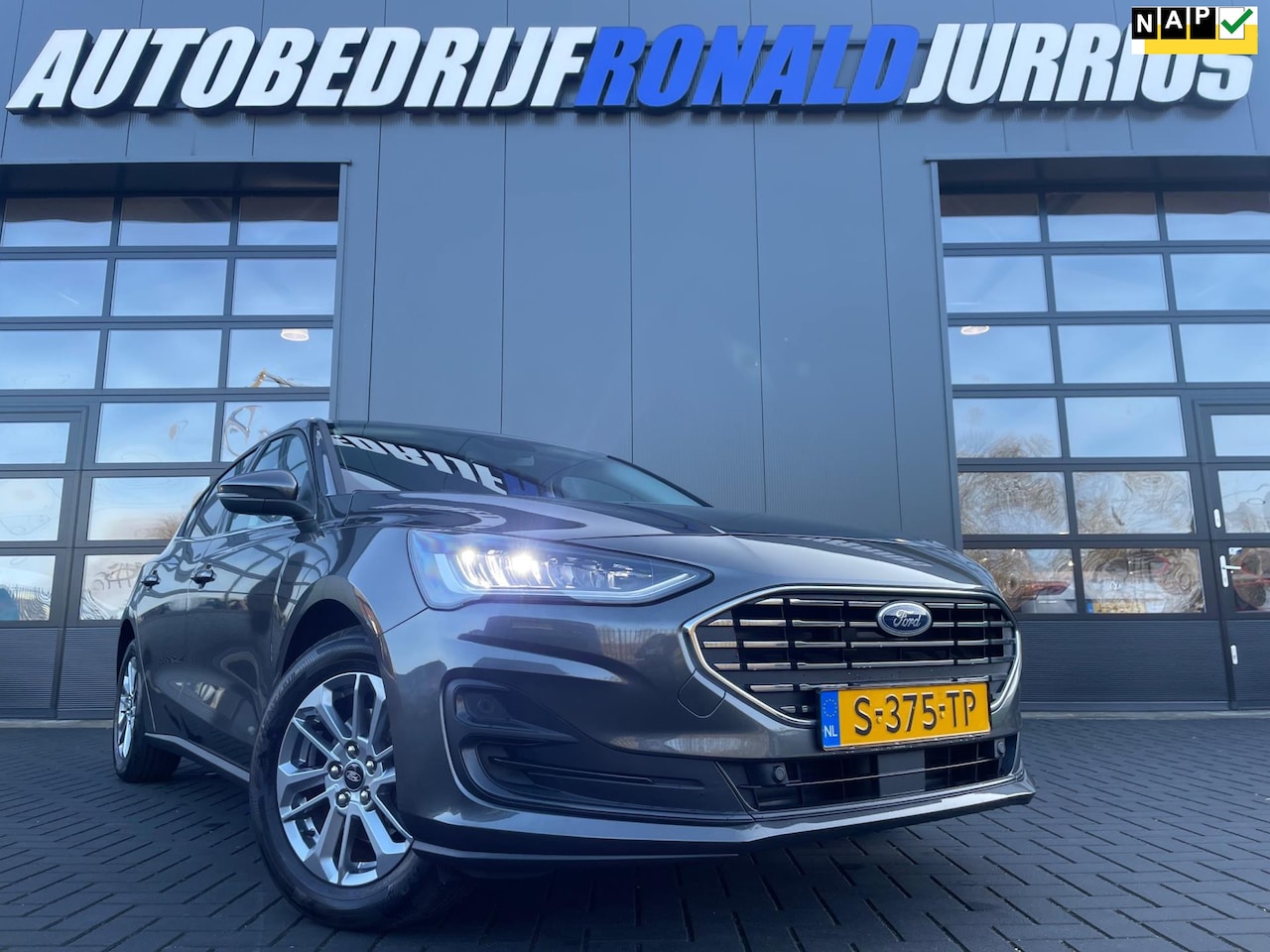 Ford Focus - 1.0 EcoBoost Hybrid Titanium NL.Auto/Carplay/Full Led/Groot Mediascherm/Climatronic/Privac - AutoWereld.nl