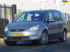 Ford Galaxy - 2.0-16V Ghia Limited 7P. NAP/NAVI/CRUISE/PDC/APK