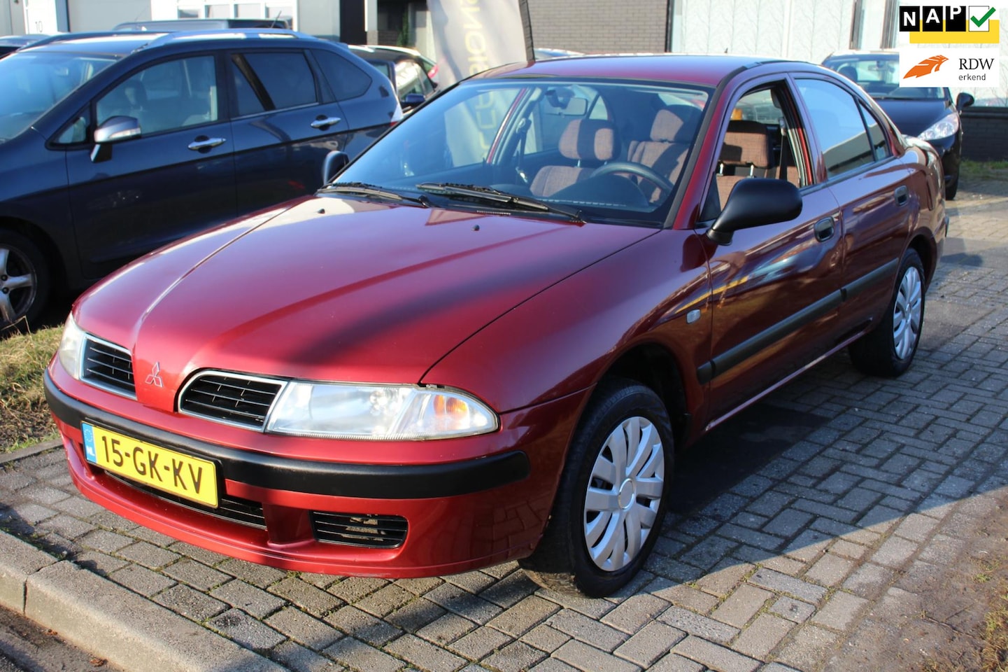 Mitsubishi Carisma - 1.6 Comfort Airco 143.000km NAP!! Elec pakket Trekhaak APK - AutoWereld.nl