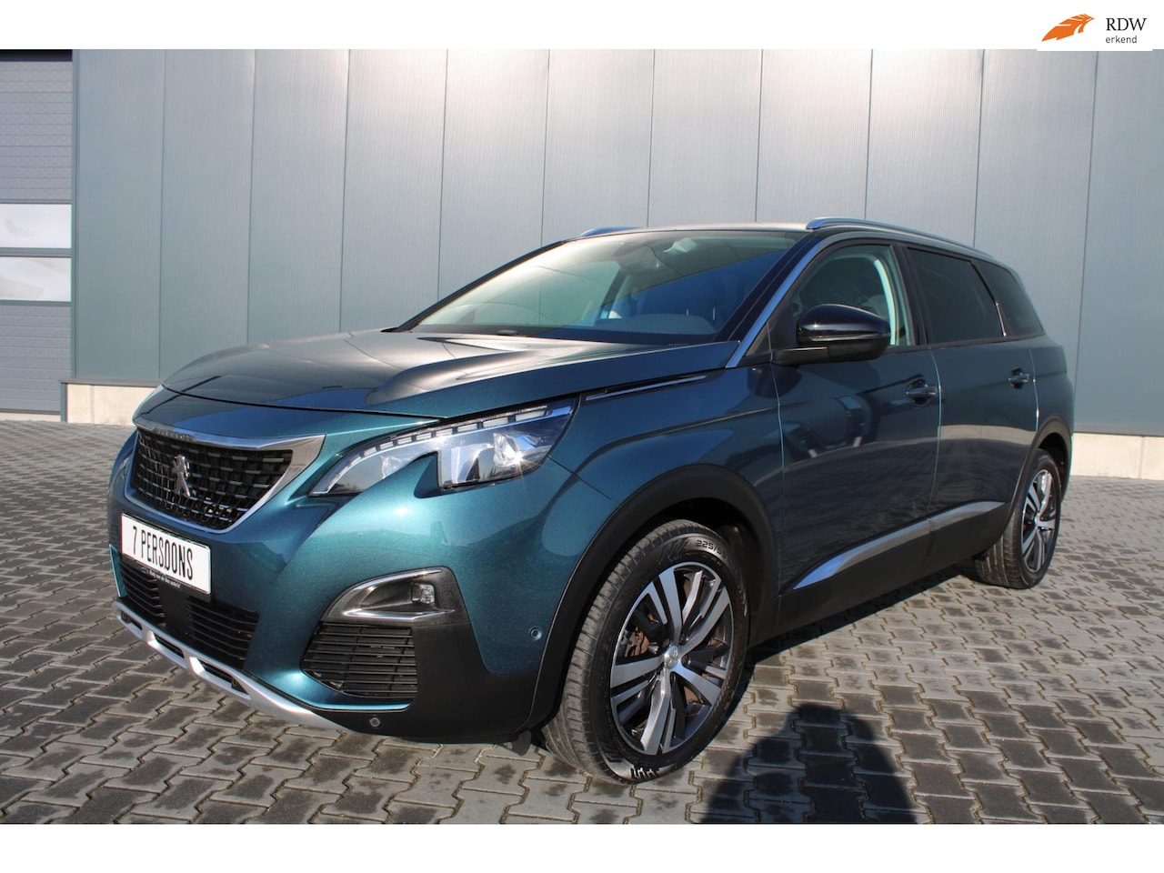 Peugeot 5008 - Pure Tech Allure AUTOMAAT 7persoons - AutoWereld.nl