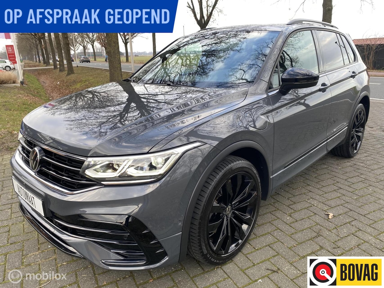 Volkswagen Tiguan - 1.4 TSI eHybrid I R-Line I 360 Camera I Black style - AutoWereld.nl