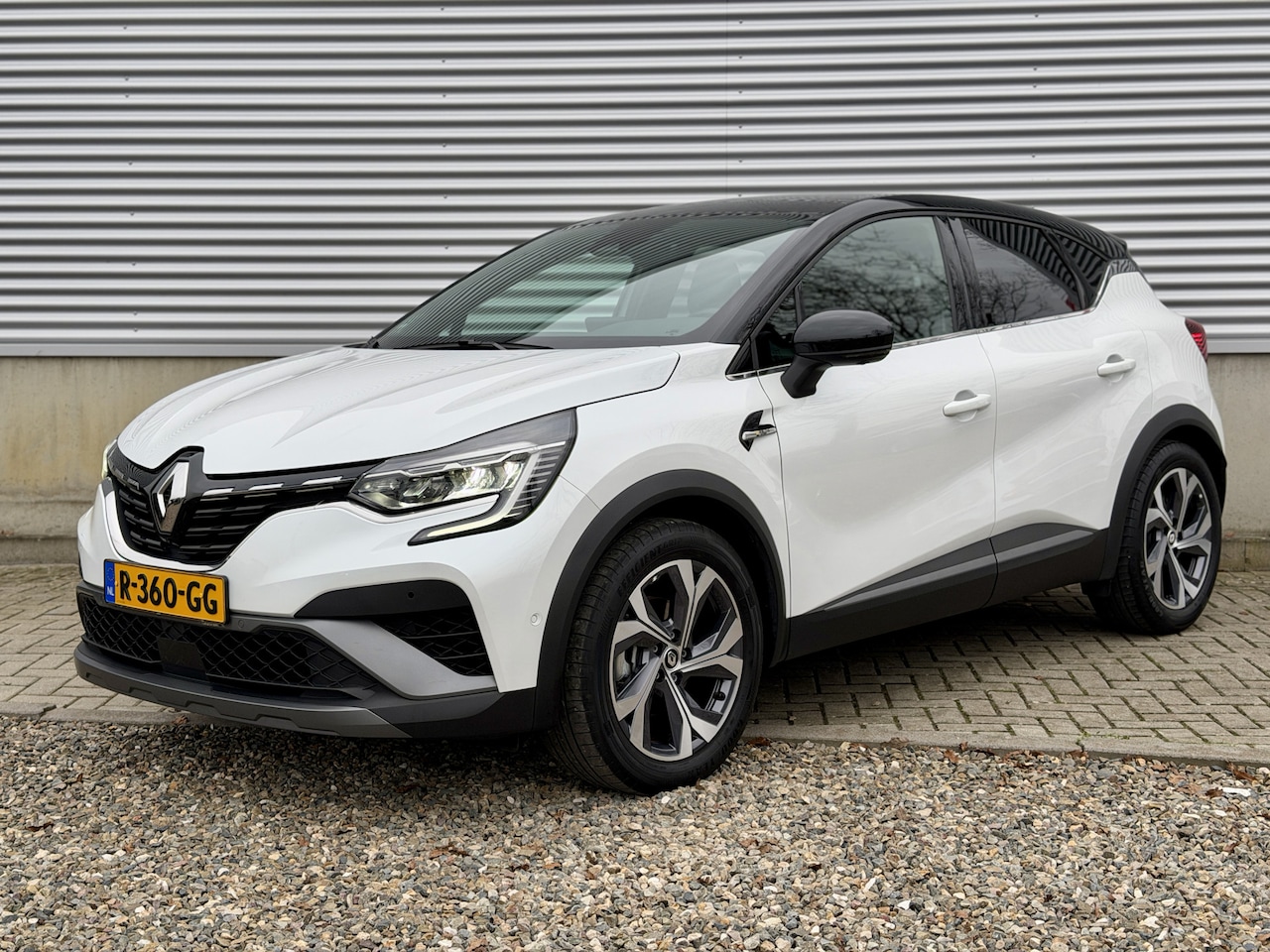 Renault Captur - 1.6 E-Tech Hybrid 145 Rive Gauche automaat [ Full option, Panodak, Adptv cruise ] - AutoWereld.nl