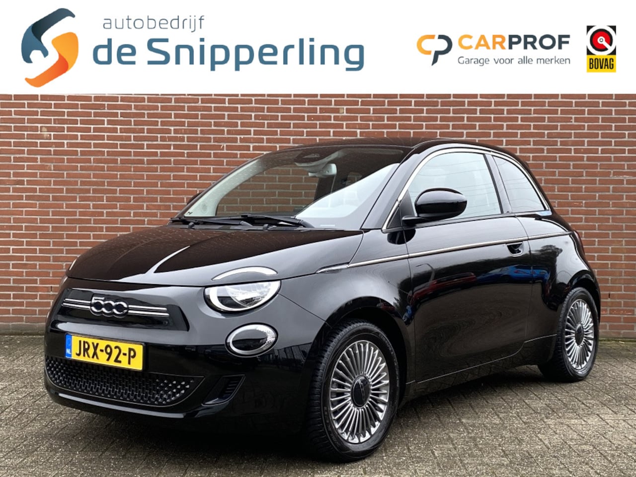 Fiat 500e - 42 KWH SOH 97% CARPLAY CRUISE CLIMA DAB LICHTMETALEN VELGEN - AutoWereld.nl