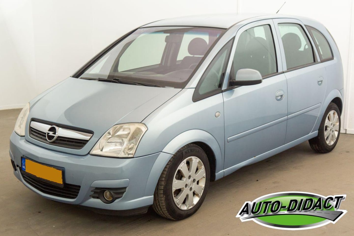 Opel Meriva - 1.6 Semi Automaat Clima - AutoWereld.nl