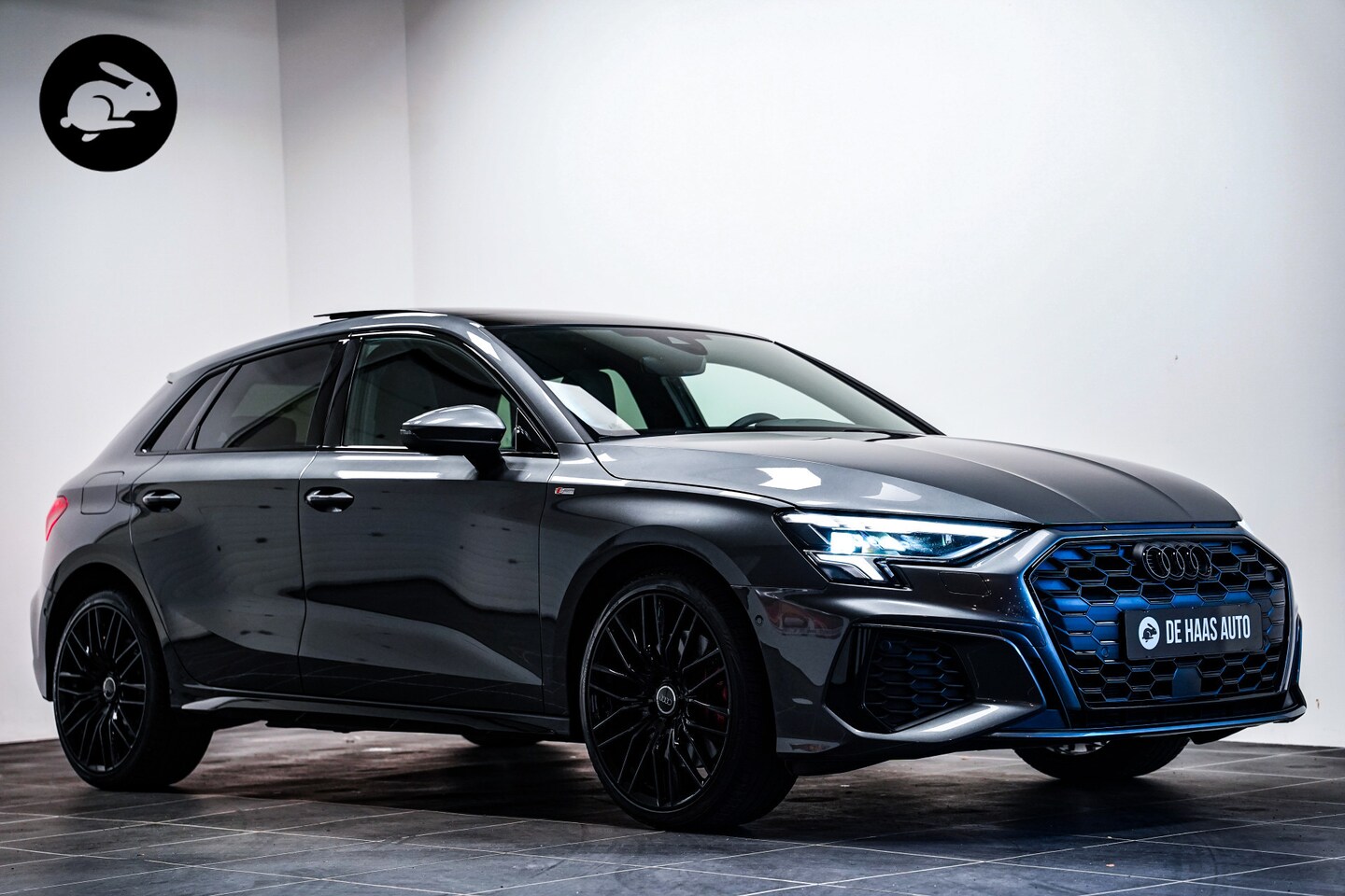 Audi A3 Sportback - 45 TFSI e S-Line Black ed|Pano|19 inch zwart|Camera - AutoWereld.nl