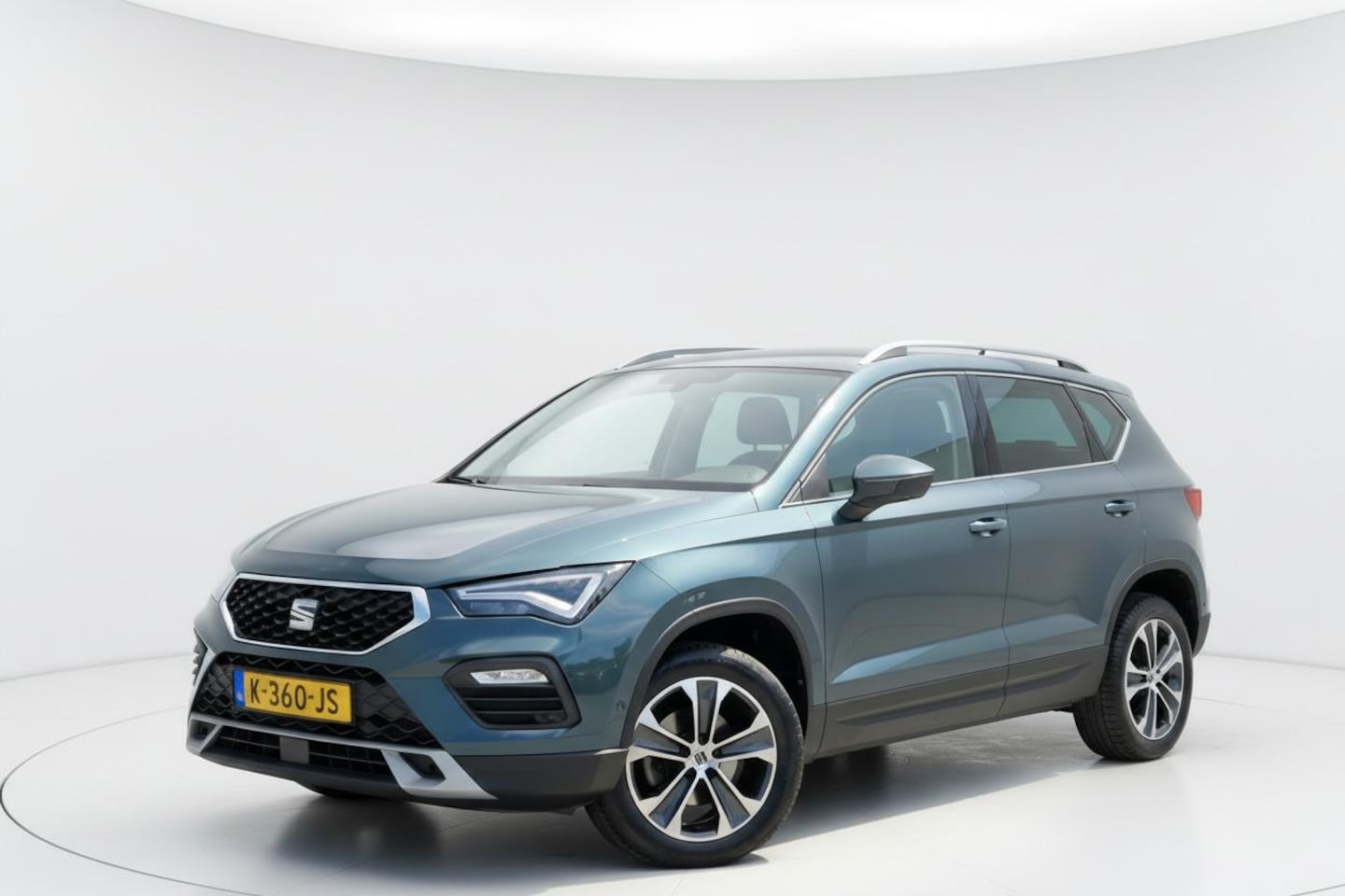 SEAT Ateca - 1.5 TSI AUTOMAAT CAMERA PANO CARPLAY - AutoWereld.nl