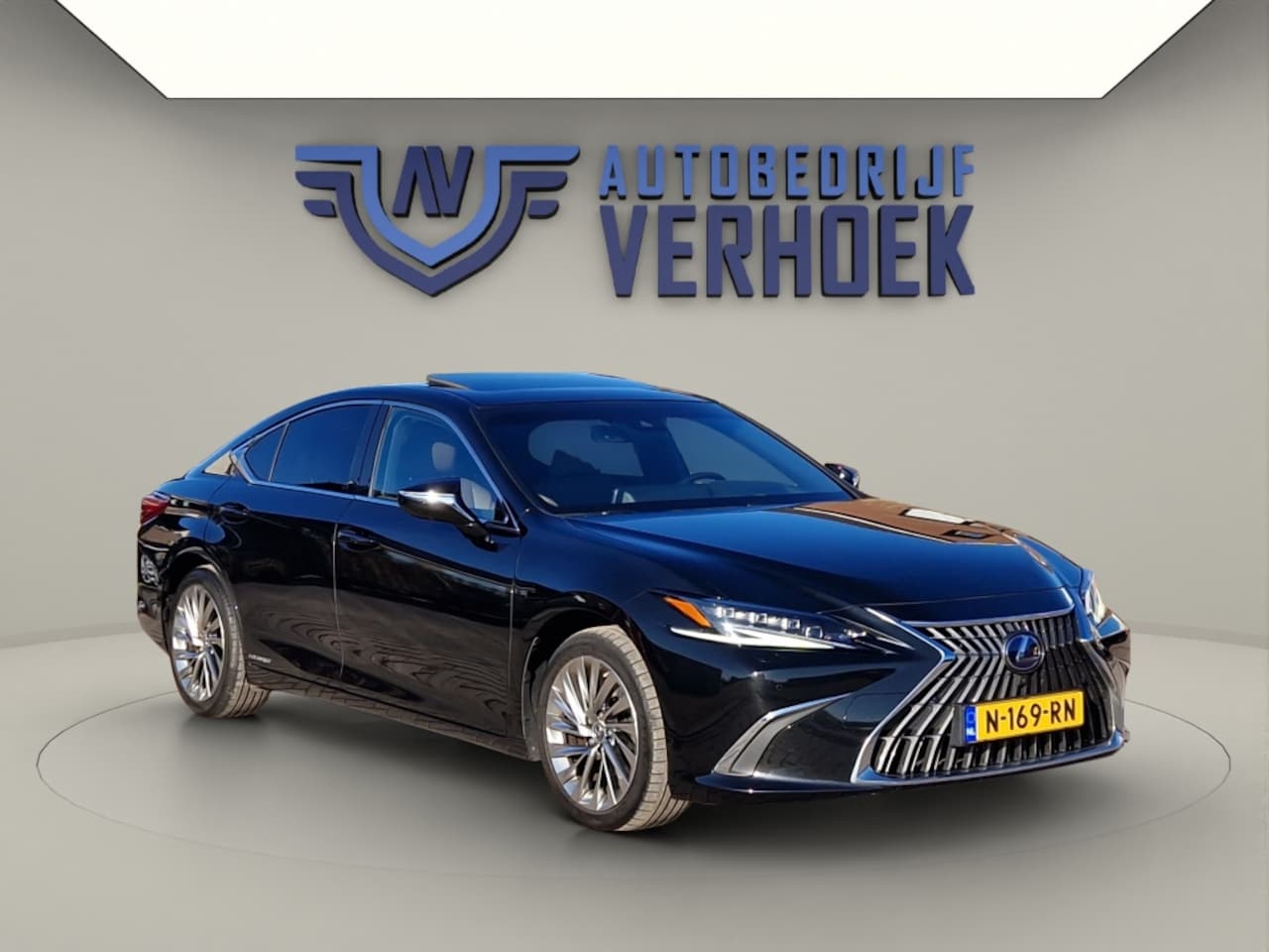 Lexus ES - 300h President Line NL Auto - Mark Levinson - Dealer Onderhouden - AutoWereld.nl
