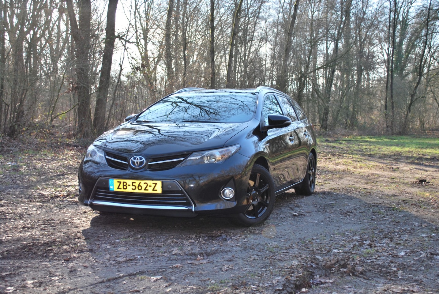 Toyota Auris Touring Sports - 1.8 Hybrid Executive - AutoWereld.nl