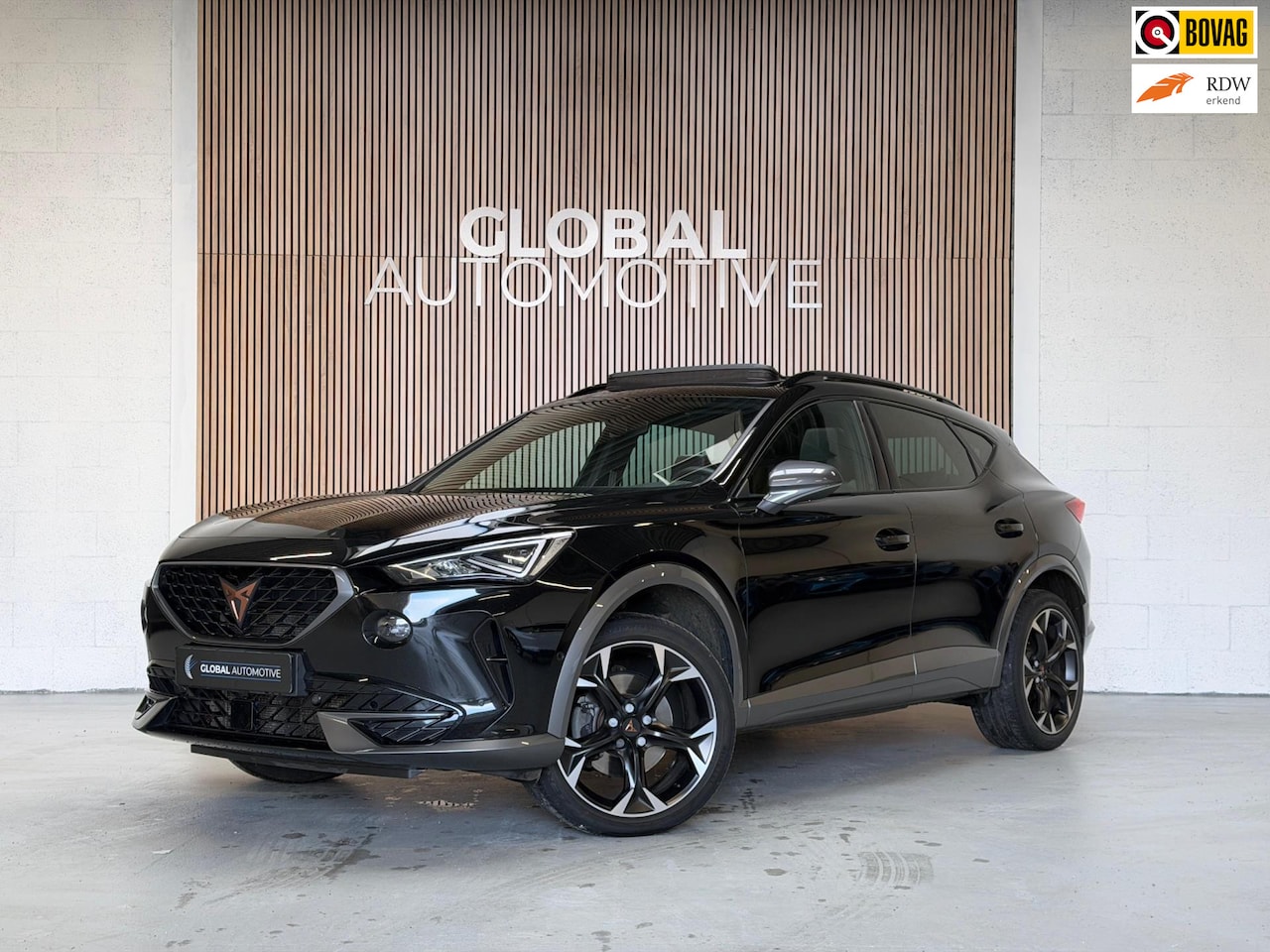 CUPRA Formentor - - 2.0 TSI 4Drive 190 PK - SCHUIFDAK - TREKHAAK - AutoWereld.nl