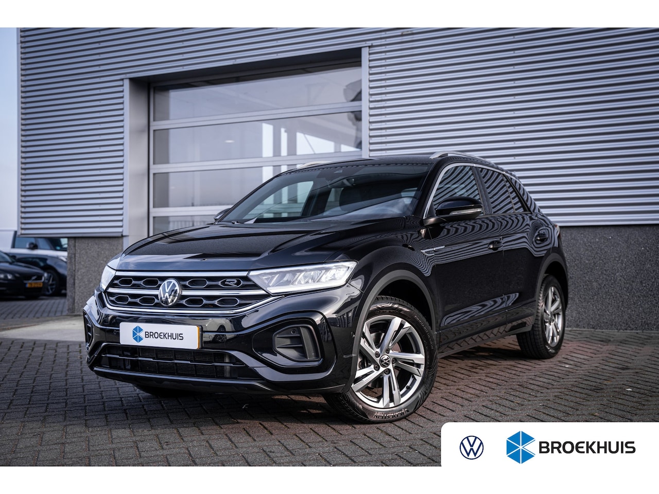 Volkswagen T-Roc - 1.5 TSI R-Line | Cruise control adaptief | R-Line exterieur | Trekhaak met afneembare koge - AutoWereld.nl