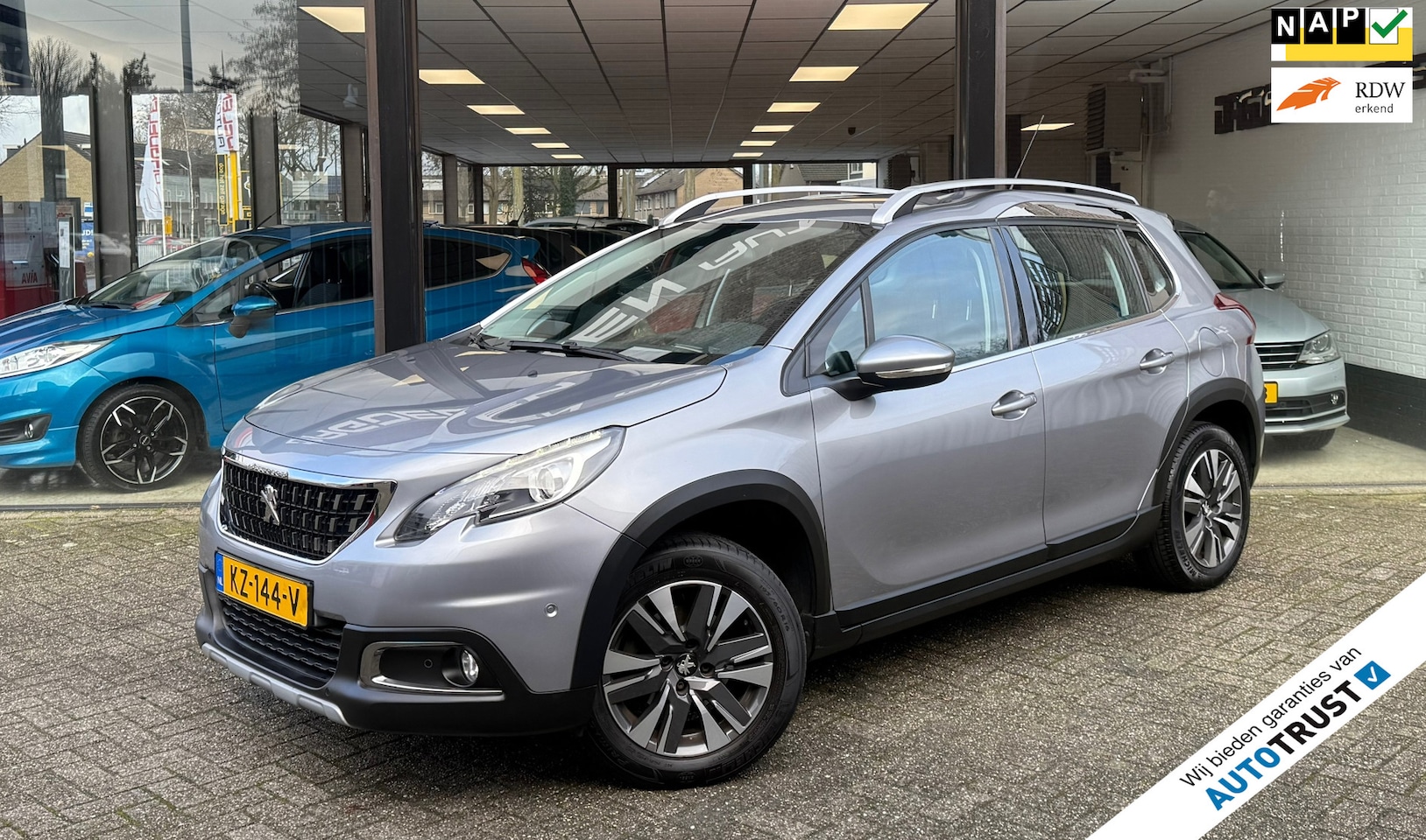 Peugeot 2008 - 1.2 PureTech Allure AUTOMAAT | CAMERA | CARPLAY | NAP - AutoWereld.nl