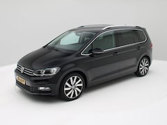 Volkswagen Touran - 1.4 TSI Highline 150PK / 5P. / Trekh. / Origineel NL