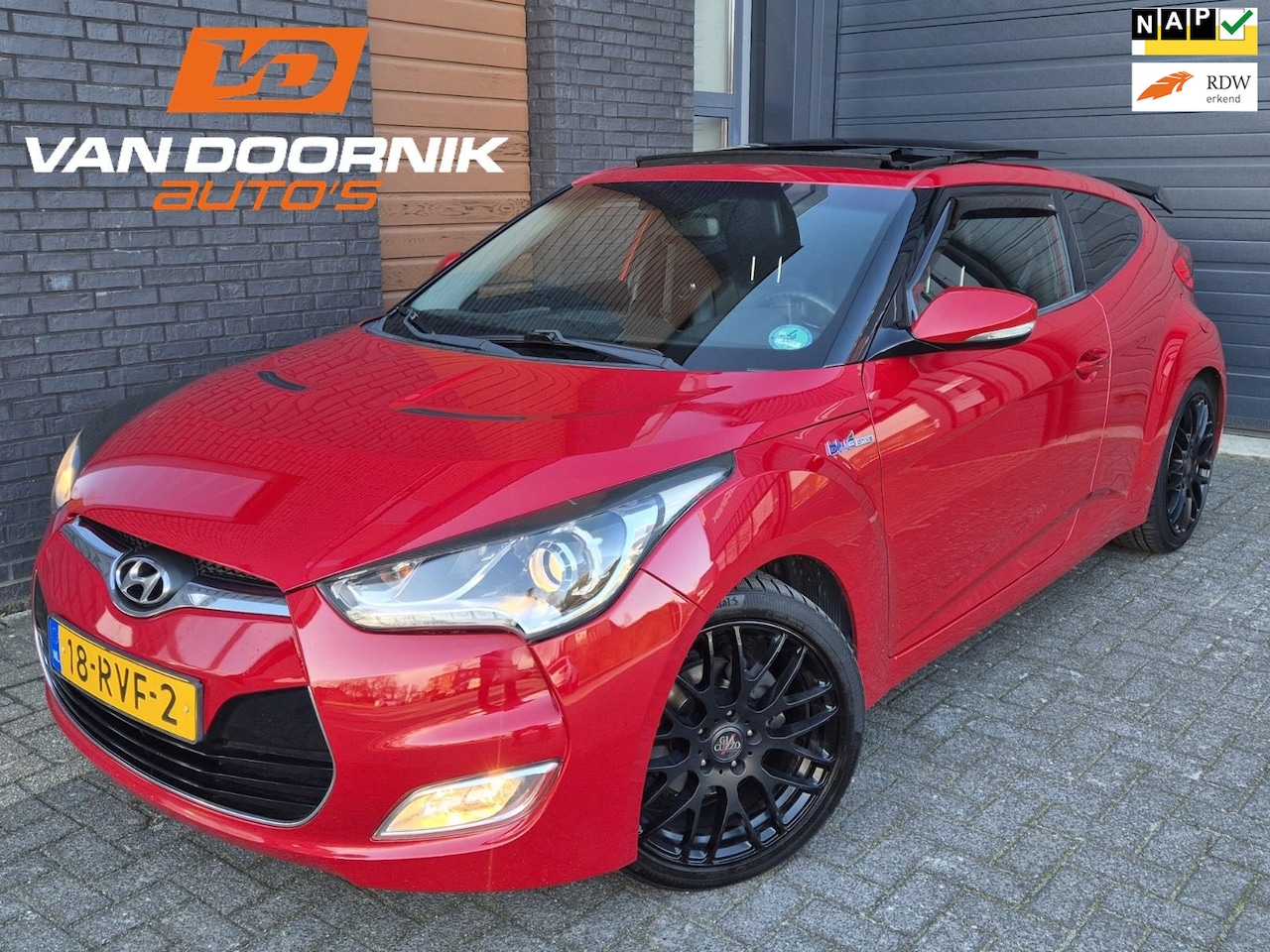 Hyundai Veloster - 1.6 GDI i-Catcher 140PK Leder/Navigatie/ABC Uitlaatklep/Open Dak - AutoWereld.nl