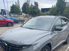 Hyundai Tucson - 1.6 T-GDI PHEV 265pk N-Line 4WD Trekhaak | Leder | Climate | Keyless | Navigatie | Elek. K