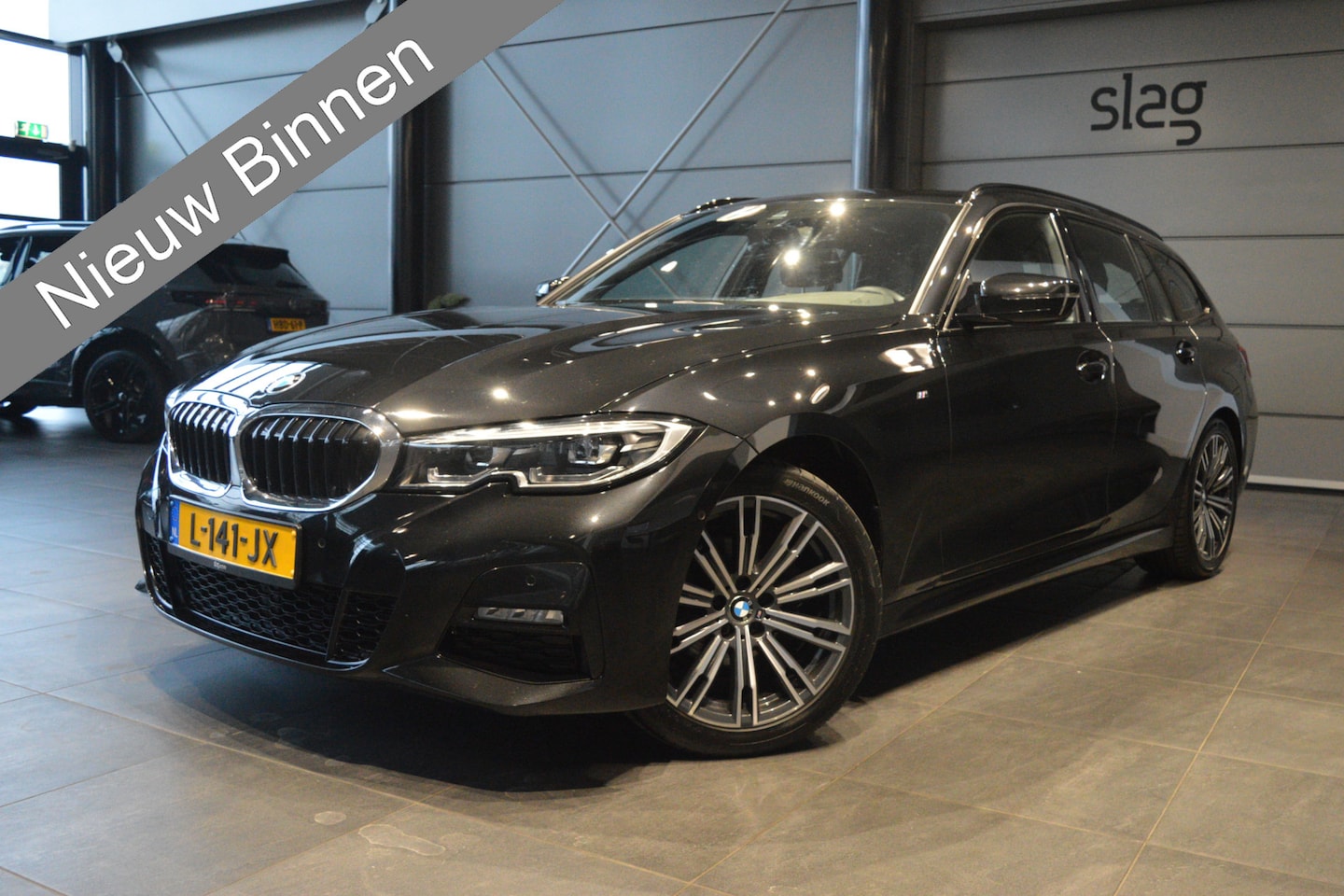 BMW 3-serie Touring - 318i M-SPORT navi camera led cruise trekhaak !! - AutoWereld.nl