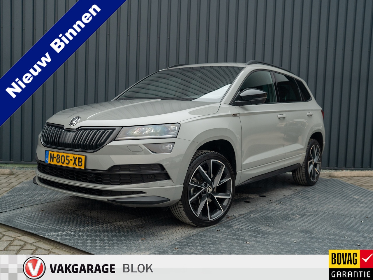Skoda Karoq - 1.5 TSI ACT Sportline Business | Trekhaak wegkl. | Camera | Prijs Rijklaar!! - AutoWereld.nl