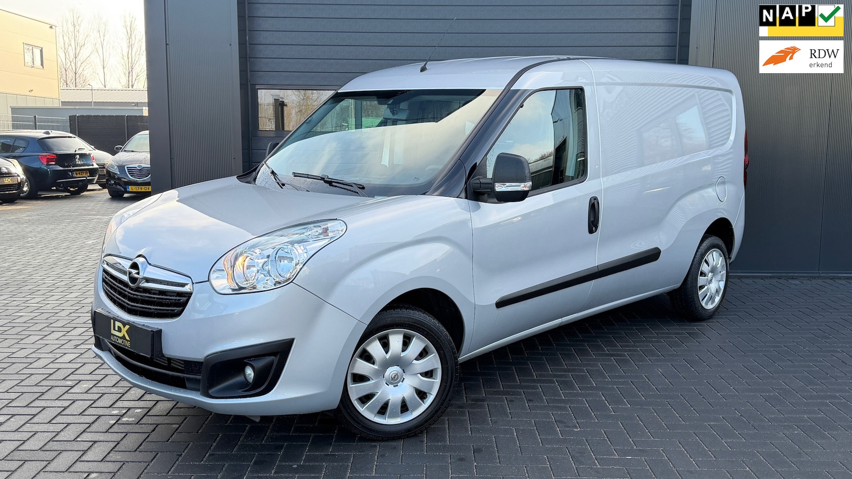 Opel Combo - 1.3 CDTi L2H1 ecoFLEX Sport|Airco|NAP|PDC - AutoWereld.nl