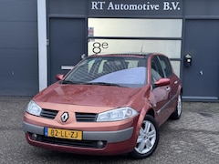 Renault Mégane - 2.0-16V Privilège Luxe Pano / Automaat