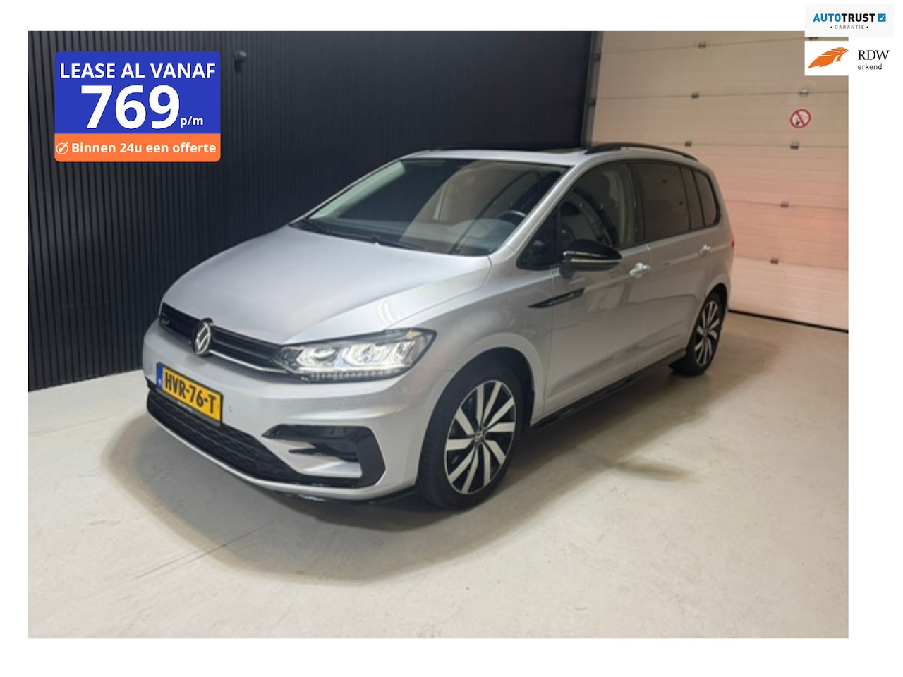 Volkswagen Touran - 1.5 TSI R-Line/pano/keyles/trekhaak - AutoWereld.nl