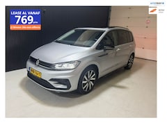 Volkswagen Touran - 1.5 TSI R-Line/pano/keyles/trekhaak
