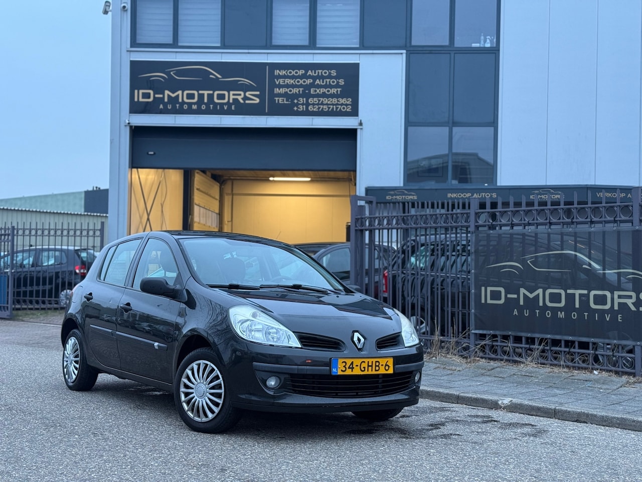 Renault Clio - 1.2-16V Special Line nap apk airco zeer nette staat - AutoWereld.nl