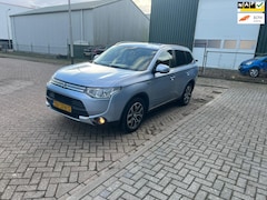 Mitsubishi Outlander - 2.0 PHEV Executive Edition X-Line Airco Navi Cruise