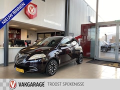 Lancia Y(psilon) - Ypsilon 0.9 TwinAir Gold, Airco, Cruisecontrol, Elektrischpakket, Parrot Carkit, Achteruit