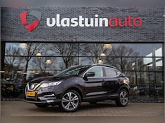 Nissan Qashqai - 1.2 N-Connecta , Panoramadak, Trekhaak,