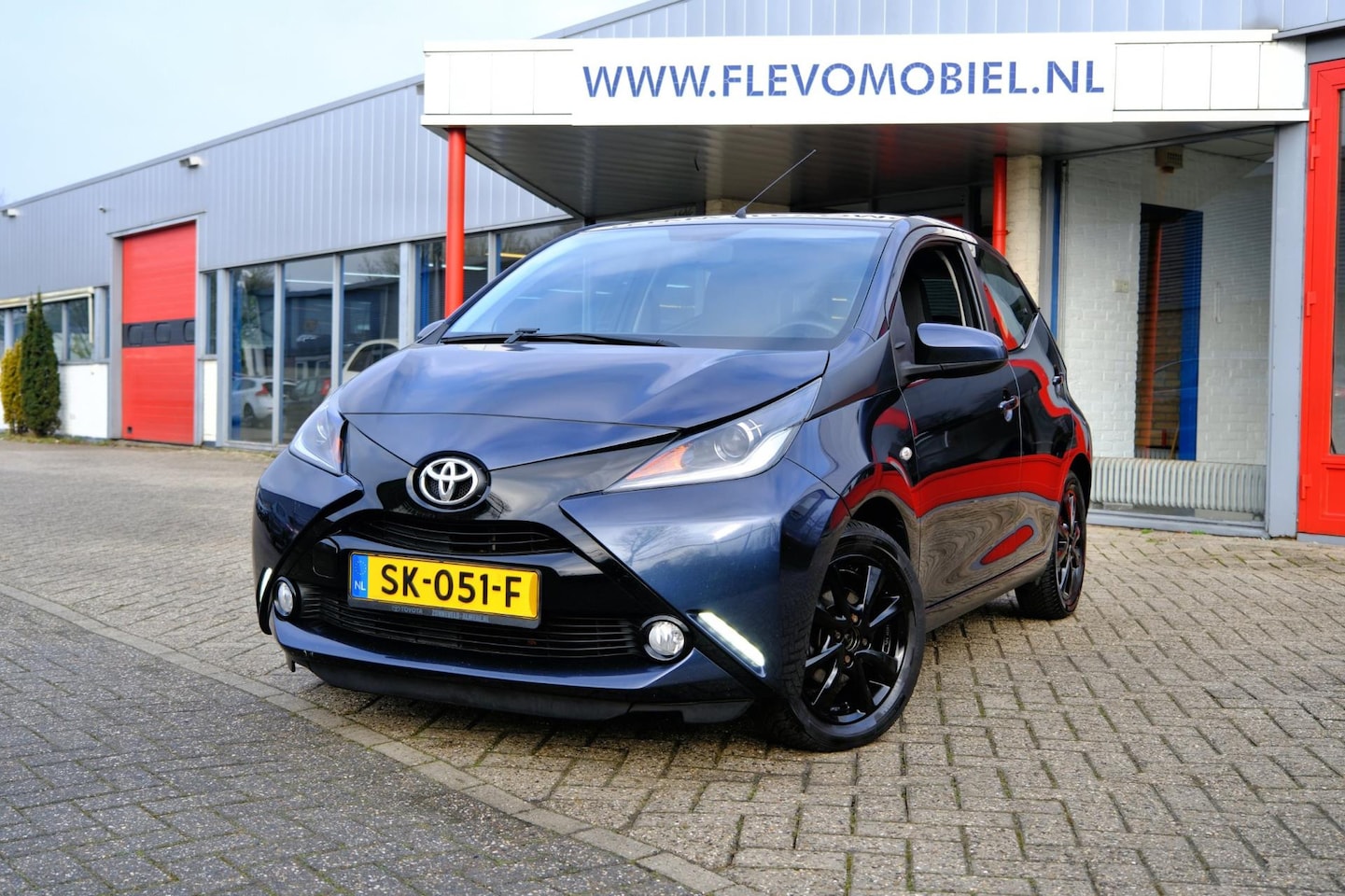 Toyota Aygo - 1.0 VVT-i x-nav 5-drs Airco|LMV|Cam|1e Eig! - AutoWereld.nl