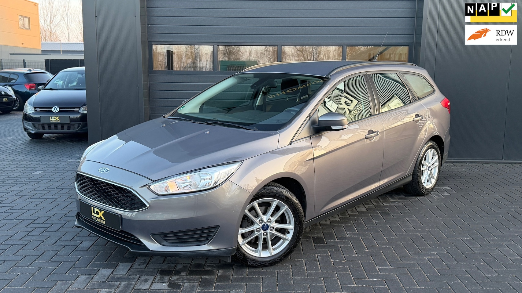Ford Focus Wagon - 1.0 Trend Edition Airco|Navi|Cruise|NAP - AutoWereld.nl