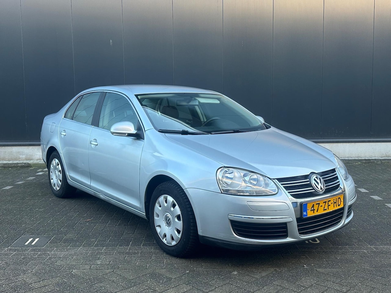 Volkswagen Jetta - 1.6 FSI Comfortline* 1 Eigenaar* N.A.P.!! - AutoWereld.nl