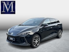 MG MG4 - 64 kWh Luxury LONG RANGE | SOH 97%|18.000KM | DEALER ONDERHOUDEN| 7 JAAR GARANTIE BIJ MG|