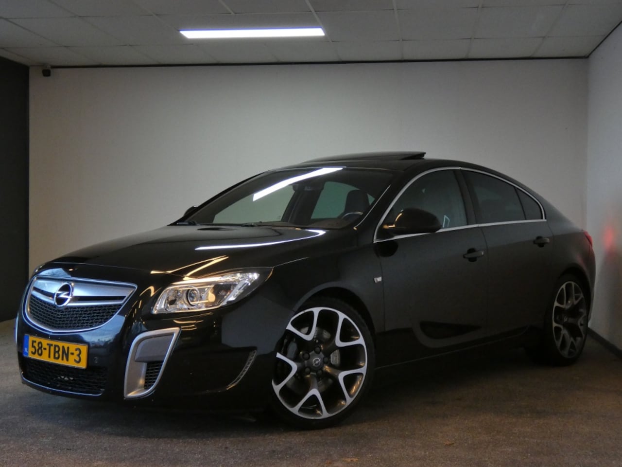 Opel Insignia - 2.8 T OPC 4x4 Nwe APK Automaat! - AutoWereld.nl