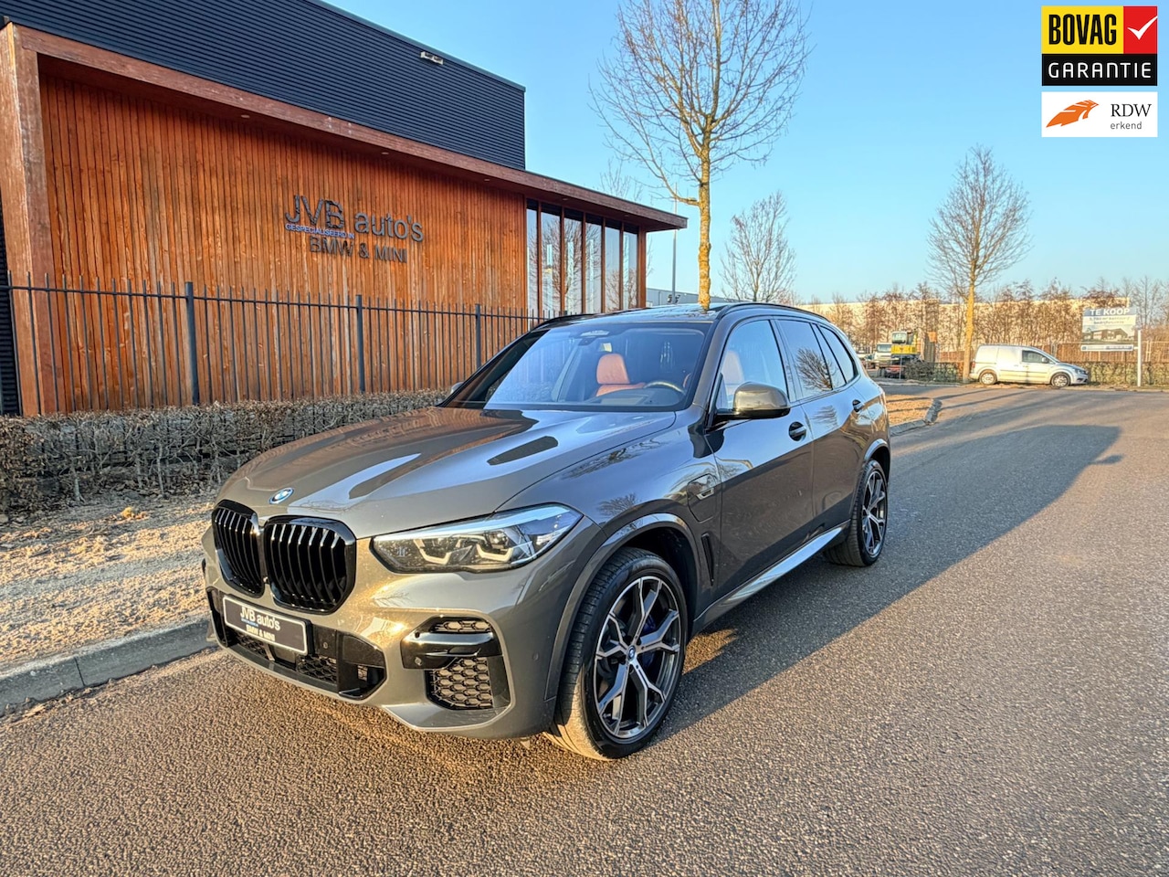 BMW X5 - XDrive45e M-sport, incl. BTW, individual, panorama, trekhaak, H&K - AutoWereld.nl