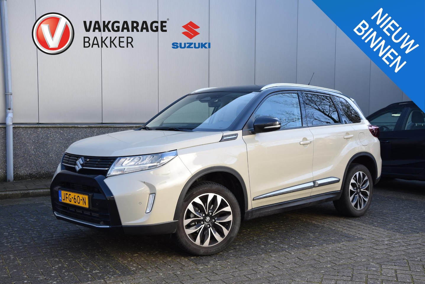 Suzuki Vitara - 1.4 Boosterjet Smart Hybrid Style | DEMO-deal | Two Tone Ivory | 10 jaar garantie!! | - AutoWereld.nl
