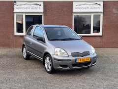 Toyota Yaris - 1.0 VVT-i Terra MMT Automaat UNIEK