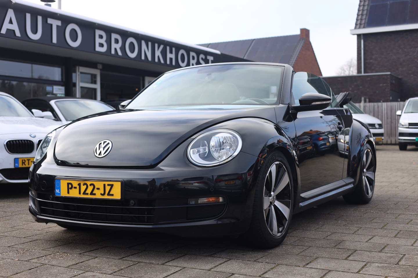 Volkswagen Beetle Cabriolet - 1.2 TSI AUTOMAAT | NAVI | CLIMA | CRUISE | 18 INCH - AutoWereld.nl