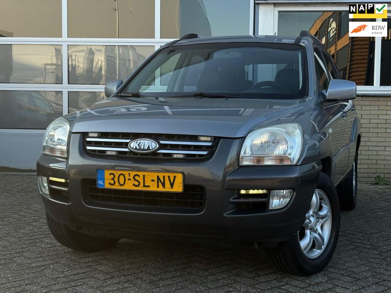 Kia Sportage - 2.7 V6 Adventure 4WD AUTOMAAT NED GELEVERD - AutoWereld.nl