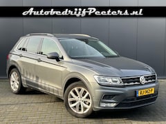 Volkswagen Tiguan - 1.4 TSI DSG LED ACC Navi Carplay Android Camera PDC Trekkhaak