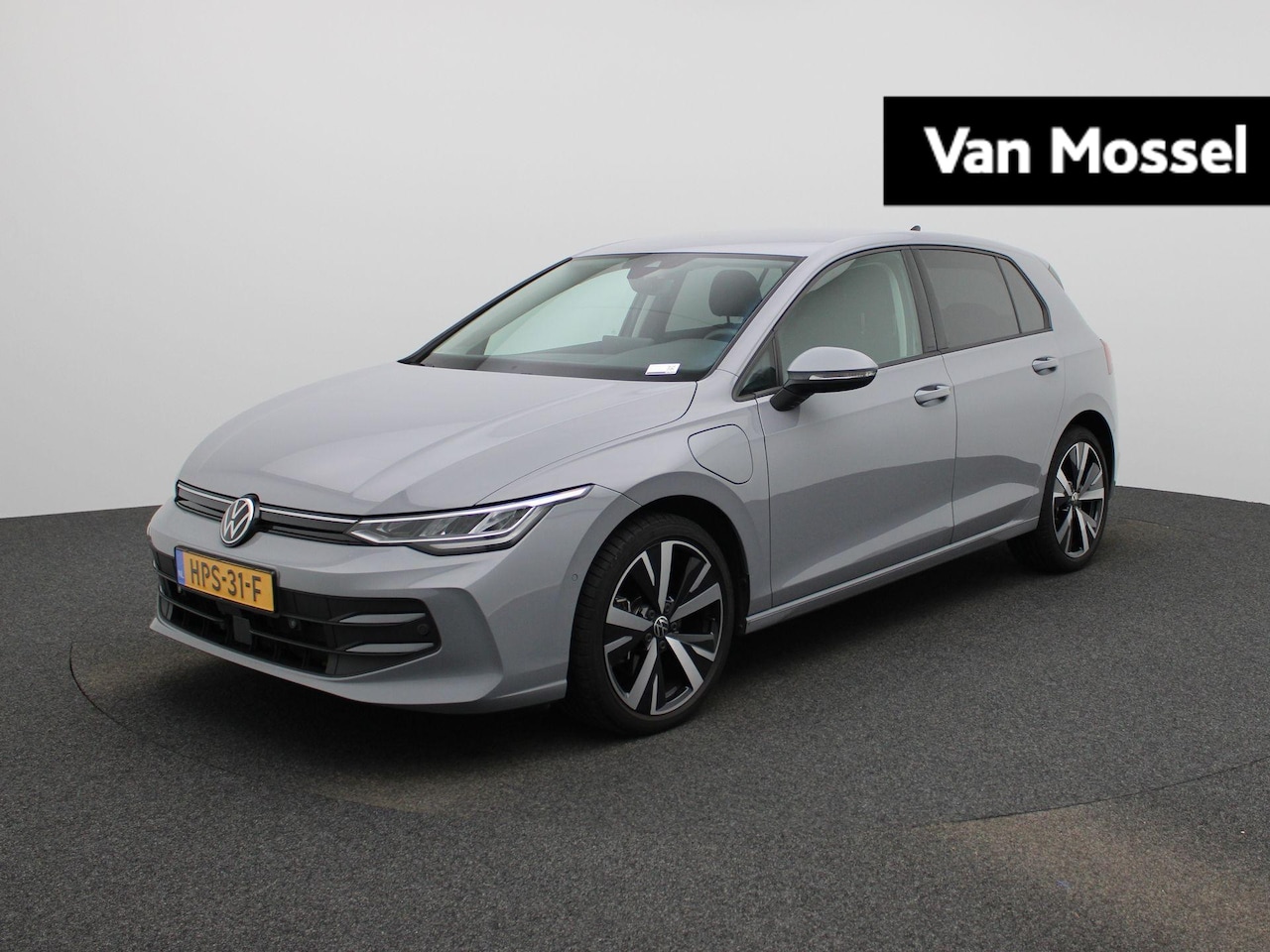 Volkswagen Golf - 1.5 eHybrid 50 Edition Navigatie | Camera | Parkeersensoren | Cruise control | 18 Inch Vel - AutoWereld.nl