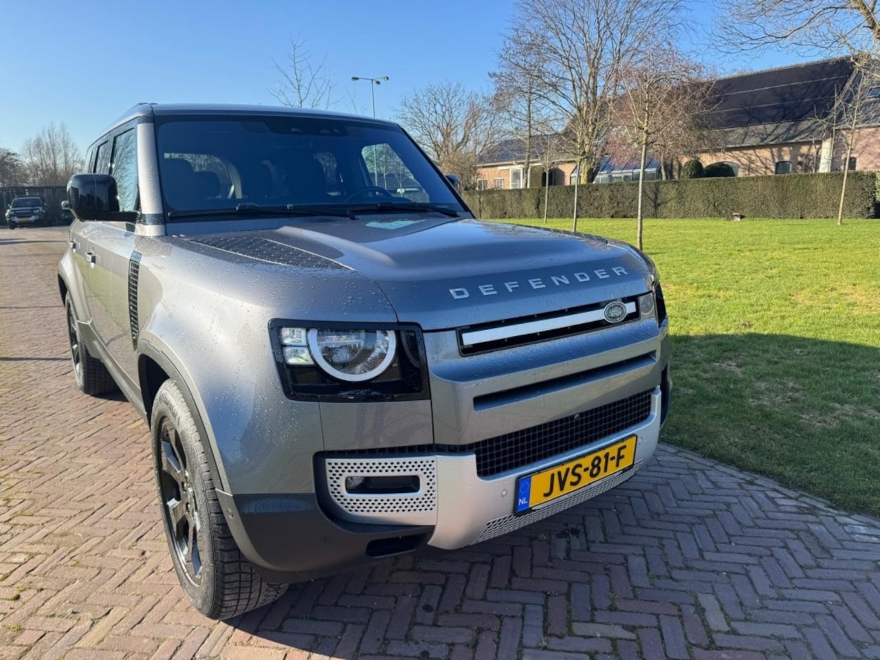 Land Rover Defender - P400e Automaat Luchtvering dealeronderhouden ,op nederlands kenteken - AutoWereld.nl